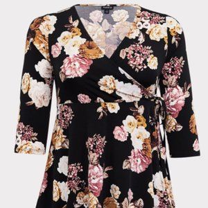 Torrid Black Floral Peplum Top